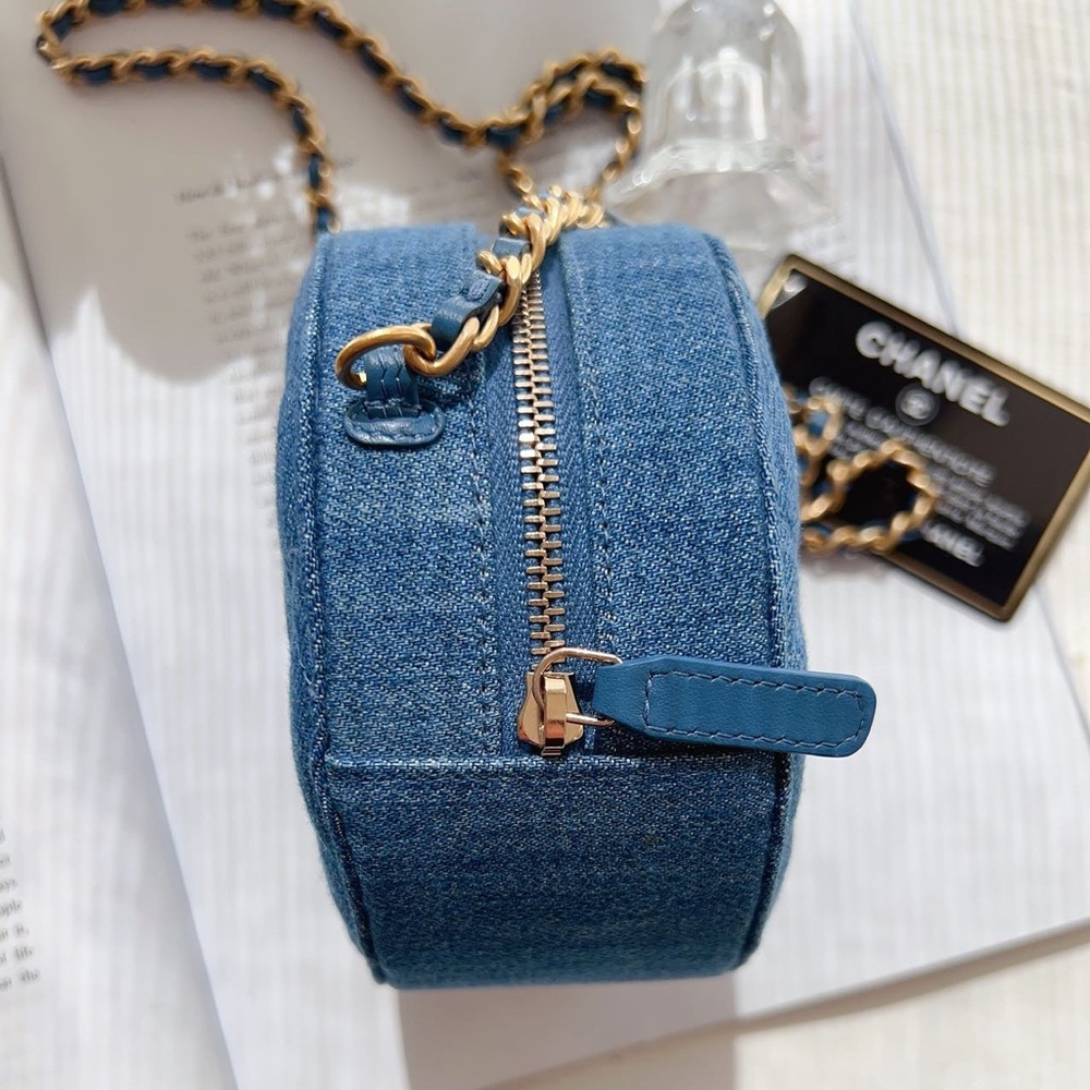 Chanel Denim Quilted Pearl Crush Round Clutch - Picture 5 of 7
